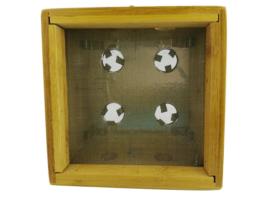 Winterworm Bamboo Four Hole Box rubber strap for handling