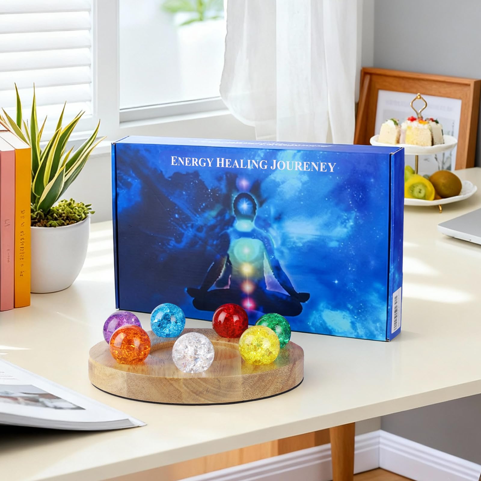 Wulqiiy clear crystal ball reflects light to brighten rooms.