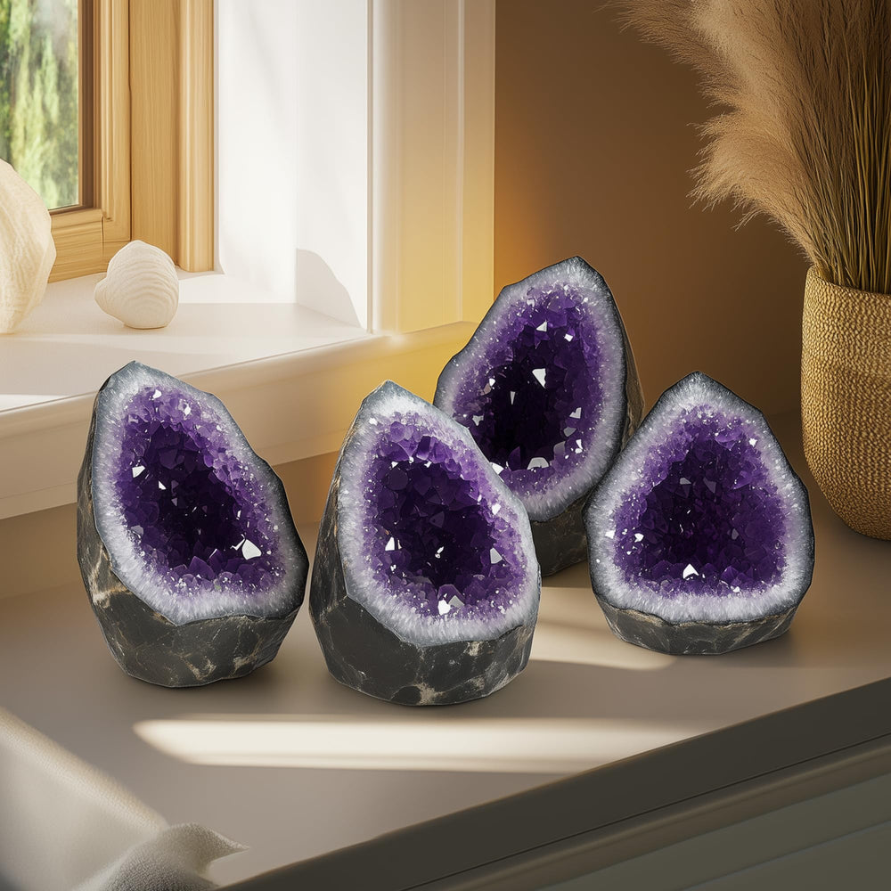 WYJHYZN amethyst chakra balancing cluster supports subtle energy work.