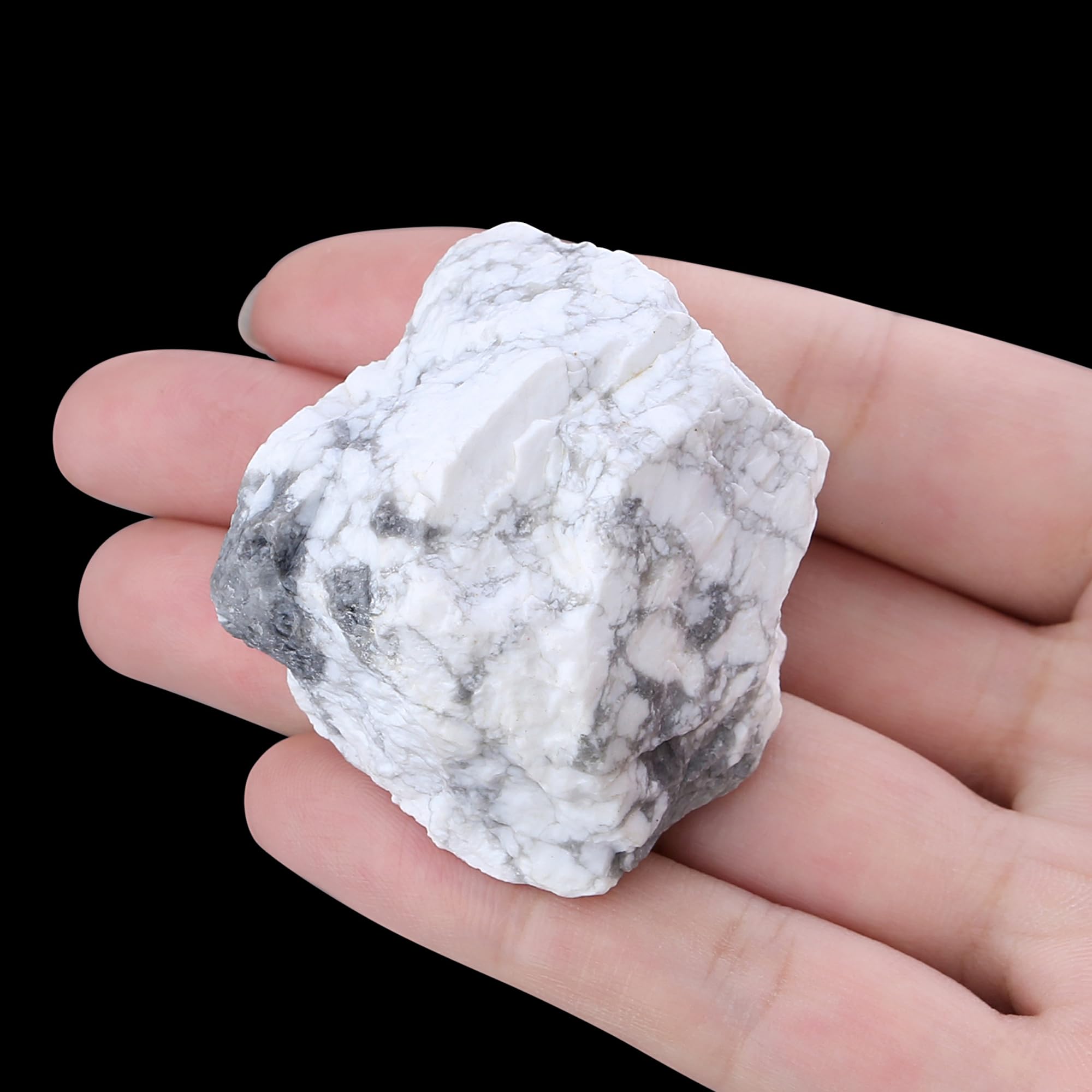 XIANNVXI Howlite raw crystal, natural 45-55mm, ideal for decor and meditation.