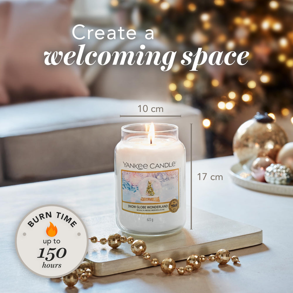 Yankee Candle classic glass jar with lid preserves fragrance longer.