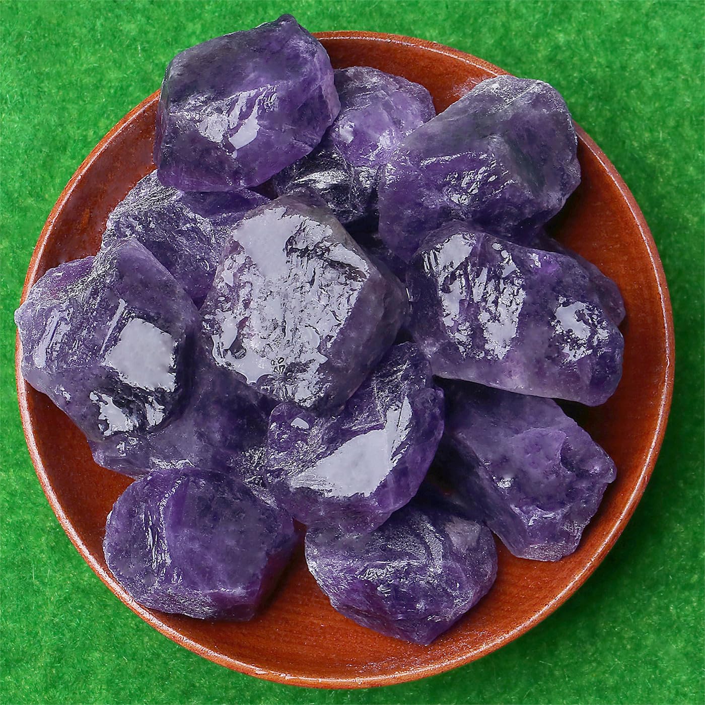 YATOJUZI Amethyst bulk pile ready for cabbing, tumbling, and decorative displays.