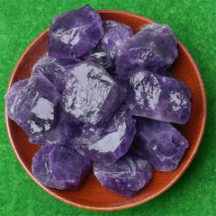 YATOJUZI Amethyst bulk pile ready for cabbing, tumbling, and decorative displays.