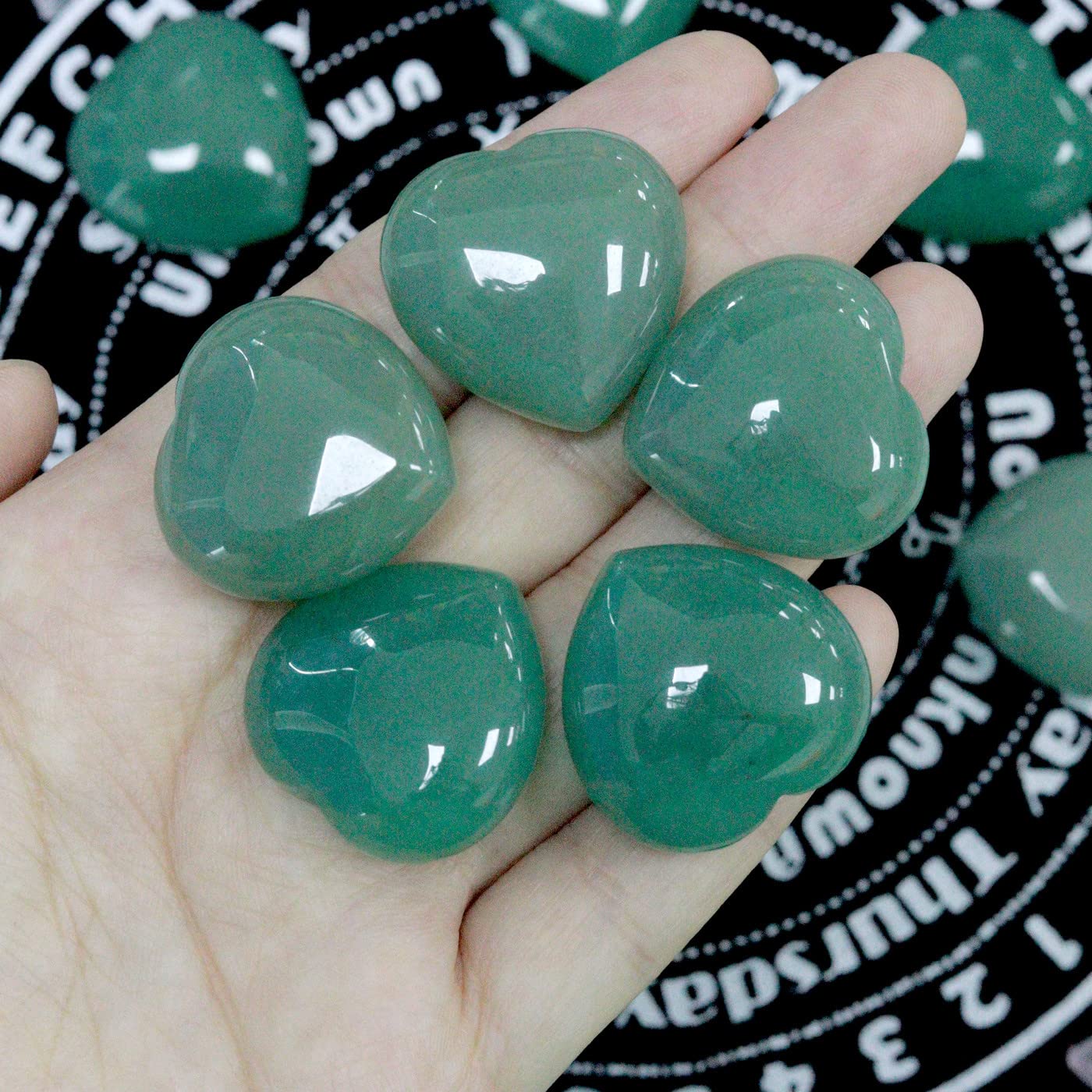 YATOJUZI natural rough green aventurine crystal collection display