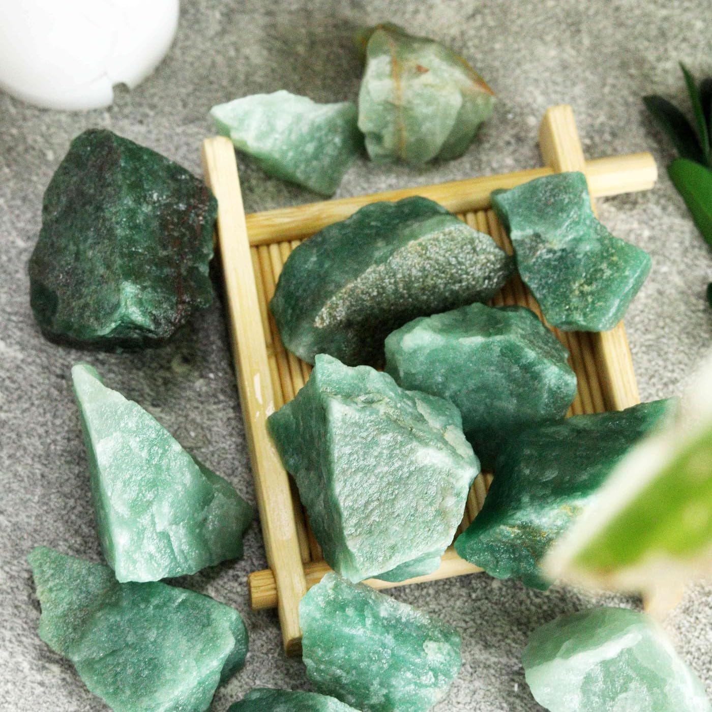 YATOJUZI Green Aventurine stones showing natural ridges and variations.