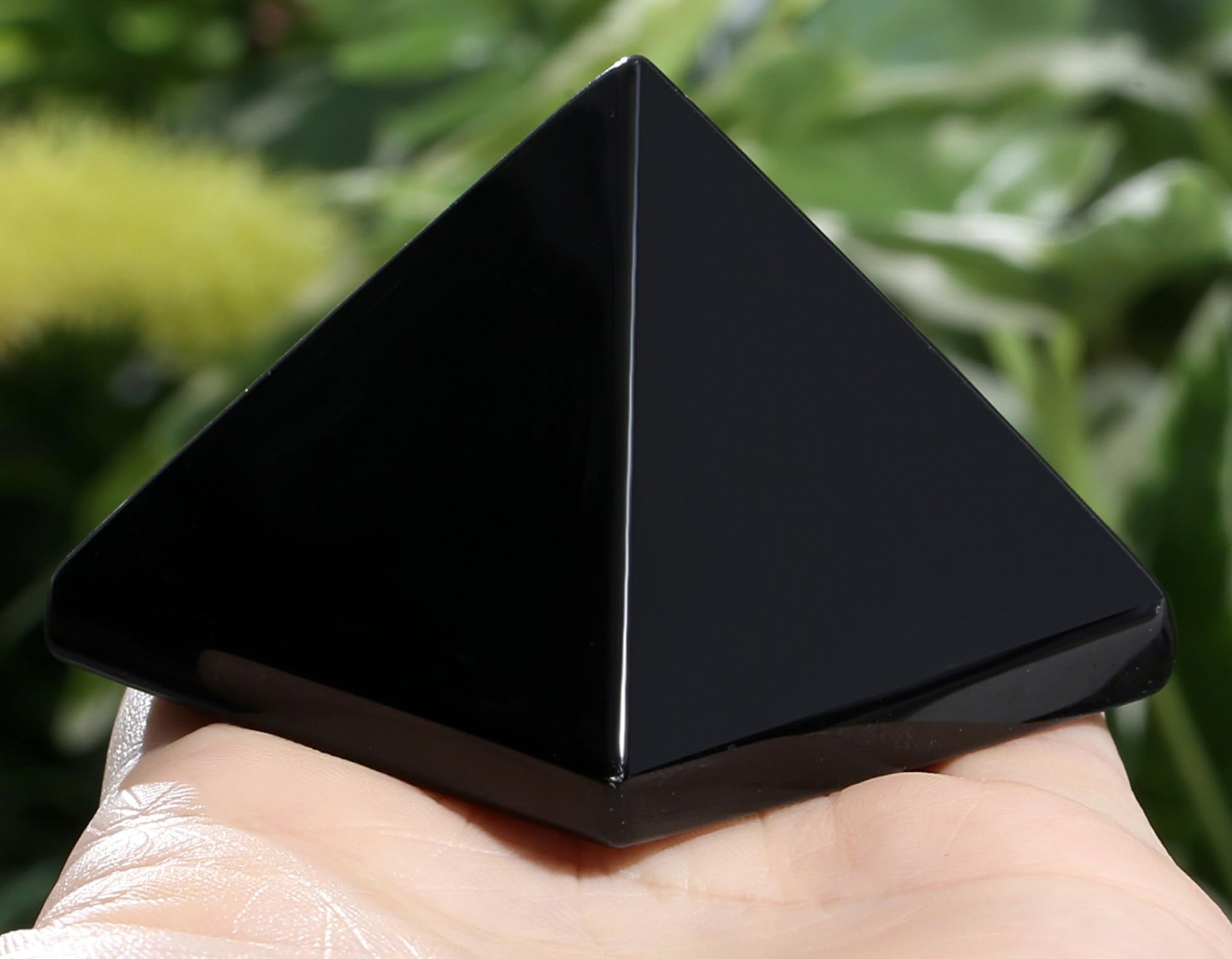 YATOJUZI natural obsidian gem for mood clarity and creative sparks.