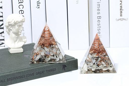 YATOJUZI orgonite energy tower adds harmony to your workspace.