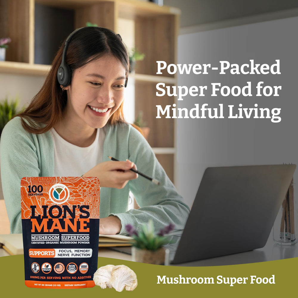 Lions Mane powder in coffee for gentle focus and aroma.