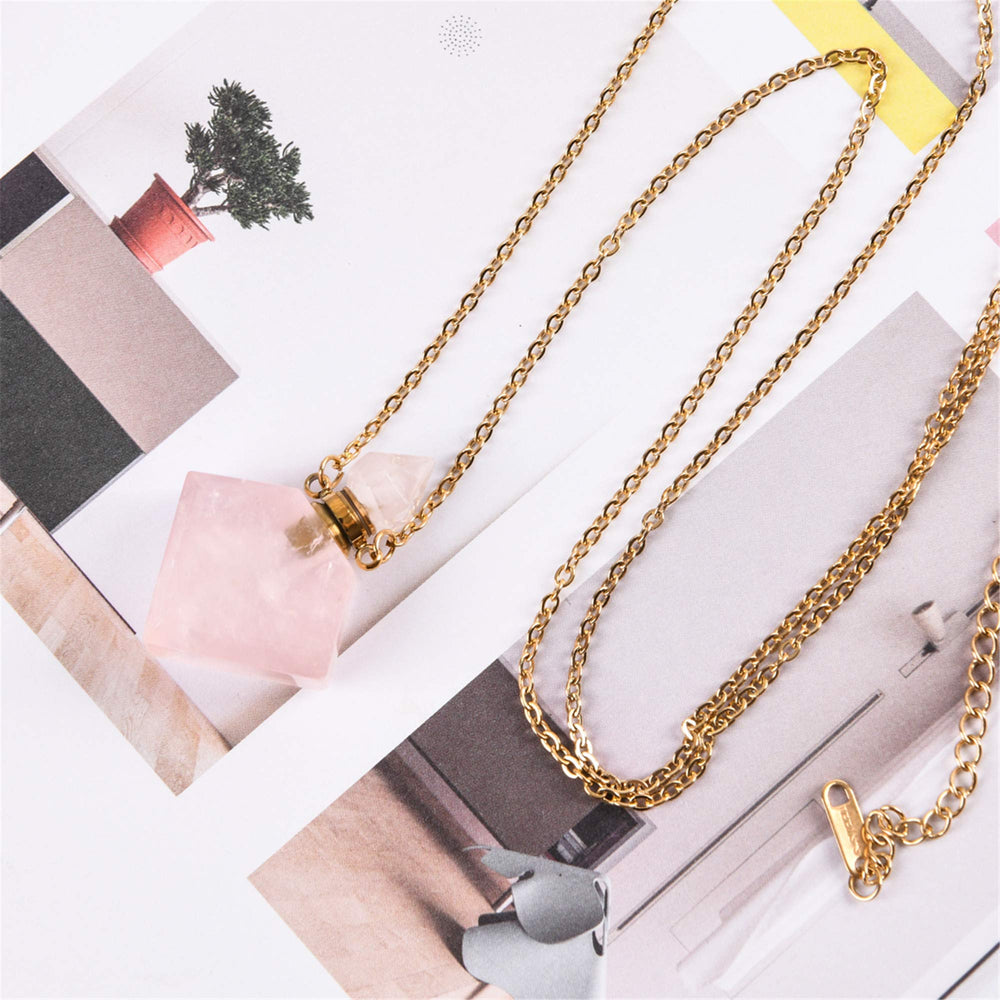 YGLINE rose quartz jewelry reveals unique color and heart symbolism
