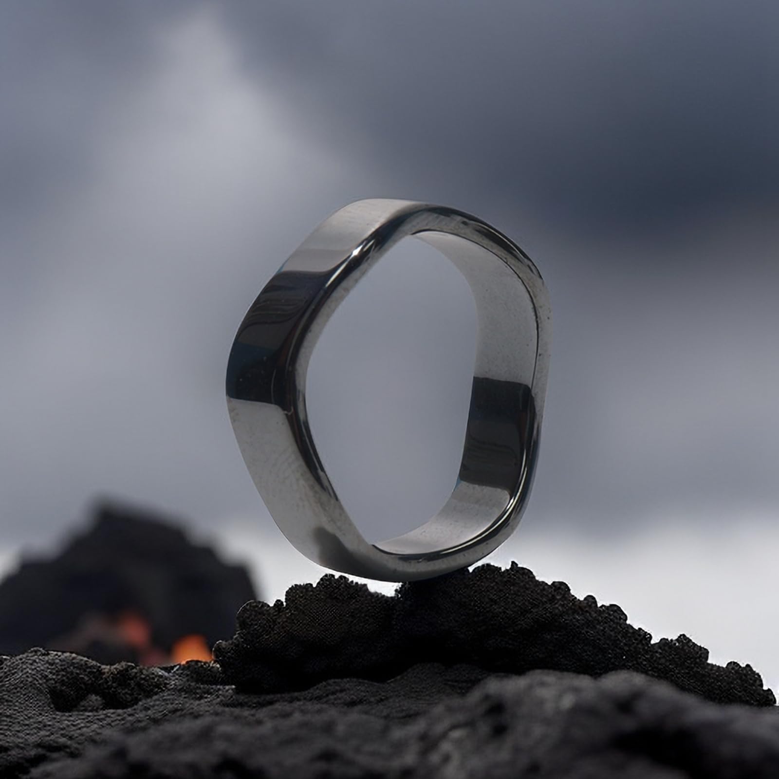 Close-up of YITANA ring with glossy surface for everyday wear.