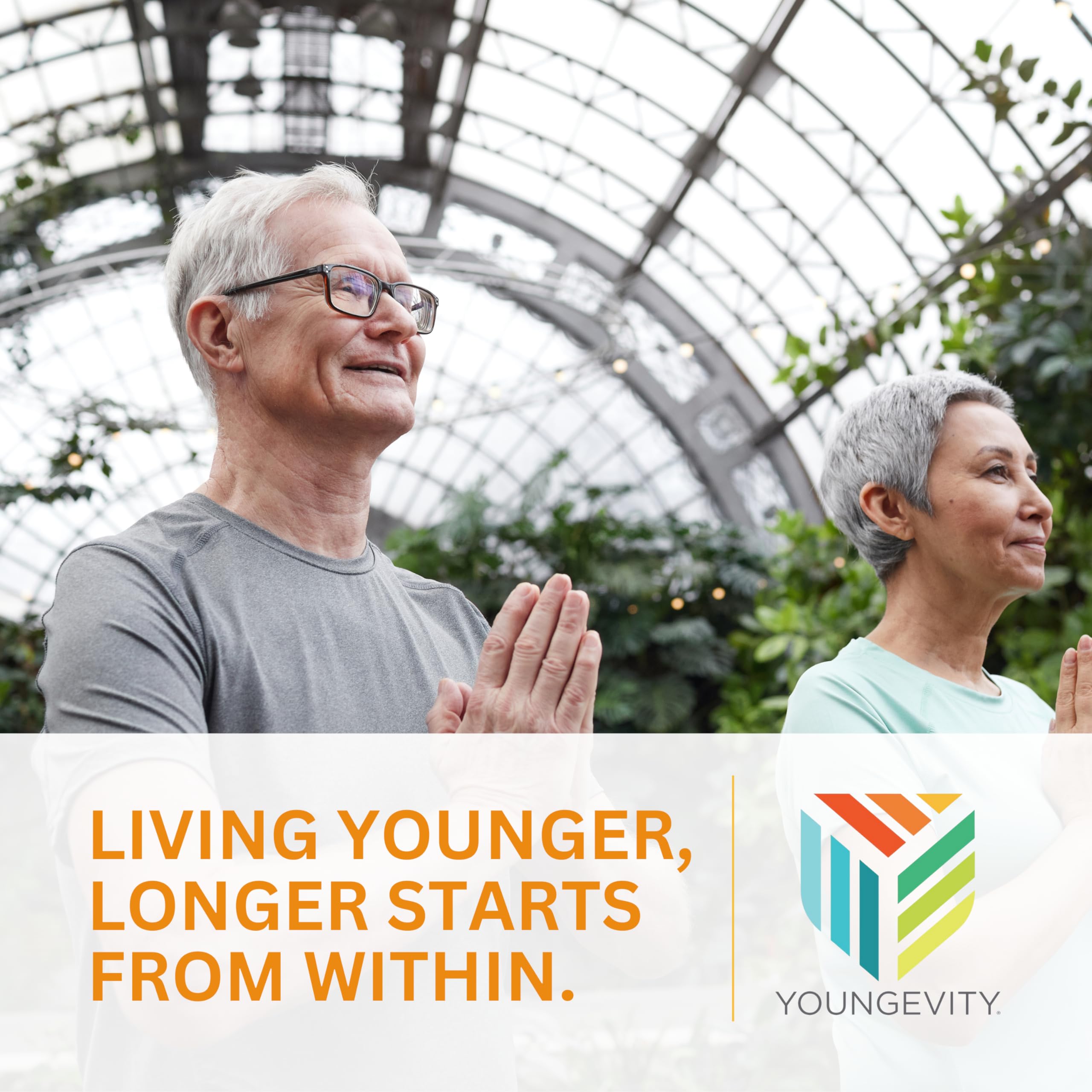 Youngevity Beyond Tangy Tangerine 2.0 ingredients-panel suggests a natural multivitamin approach.
