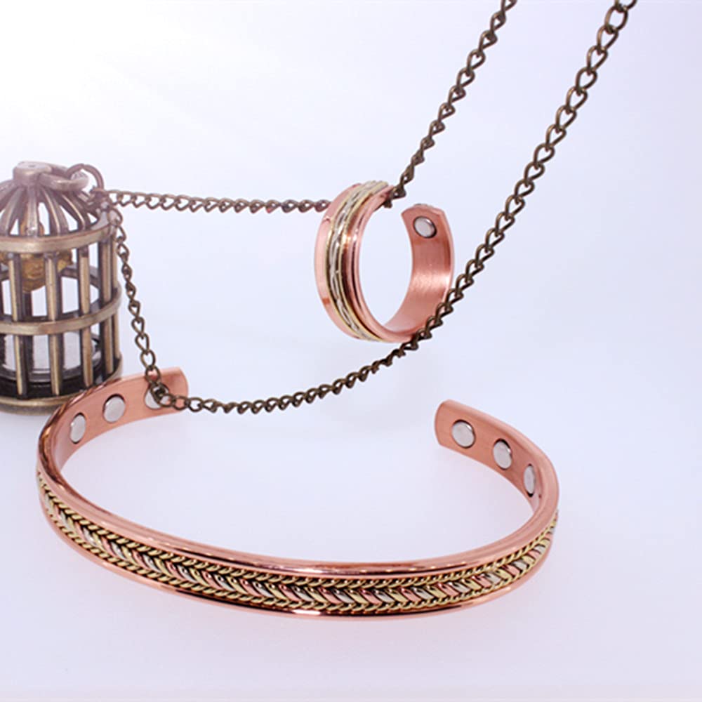 YURAINN bracelet and ring on hand model showing universal size fit.