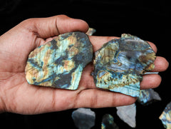 ZAICUS Labradorite slice displays labradorescence for home decor.