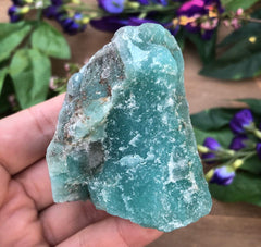 Zenkeeper amazonite rough stone showing natural color variation for crafts.
