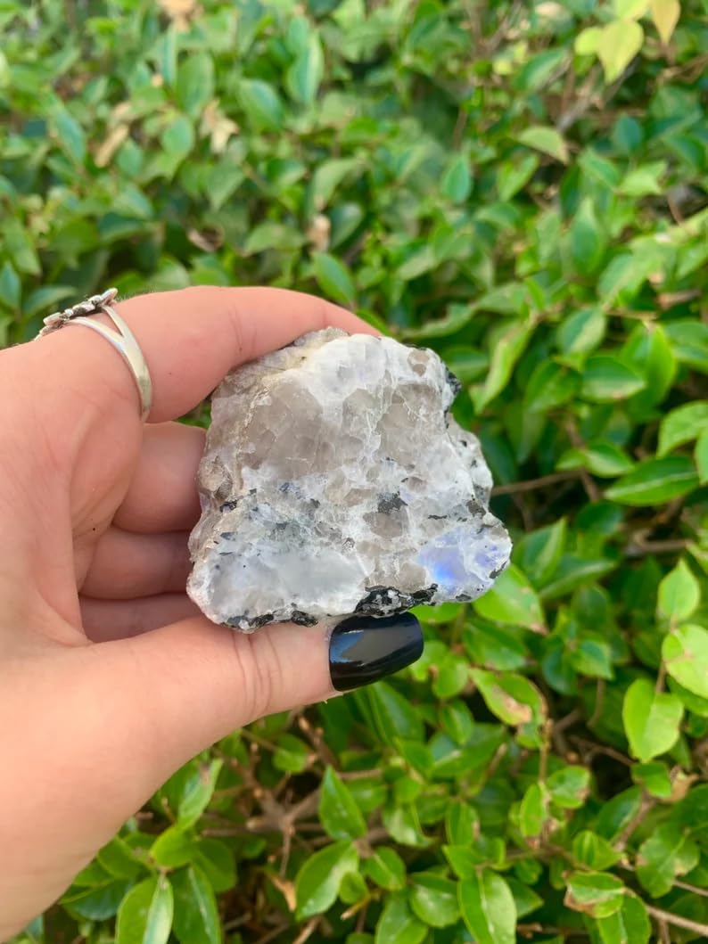 Zenkeeper Moonstone in a meditation setup for Reiki crystal grid practice