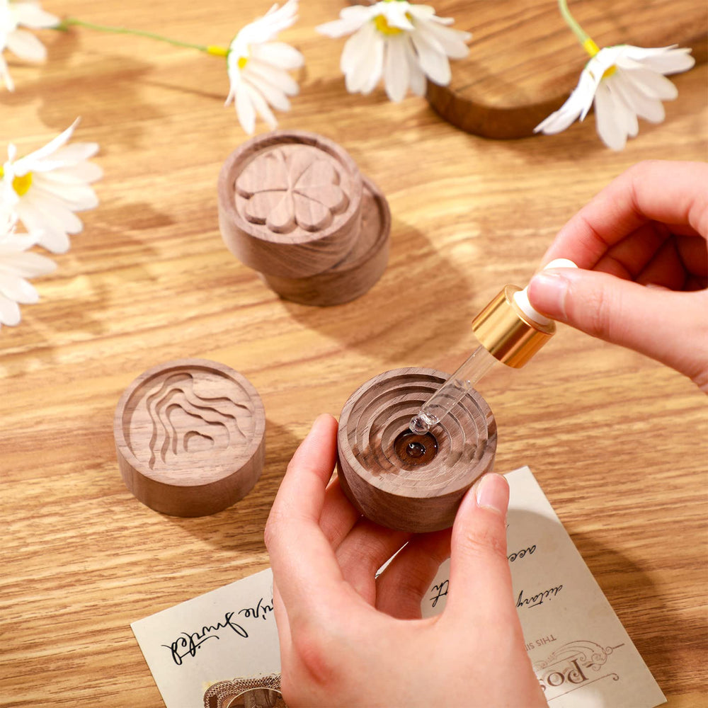 Zhehao wood diffuser four leaf clover adds decor while releasing fragrance.