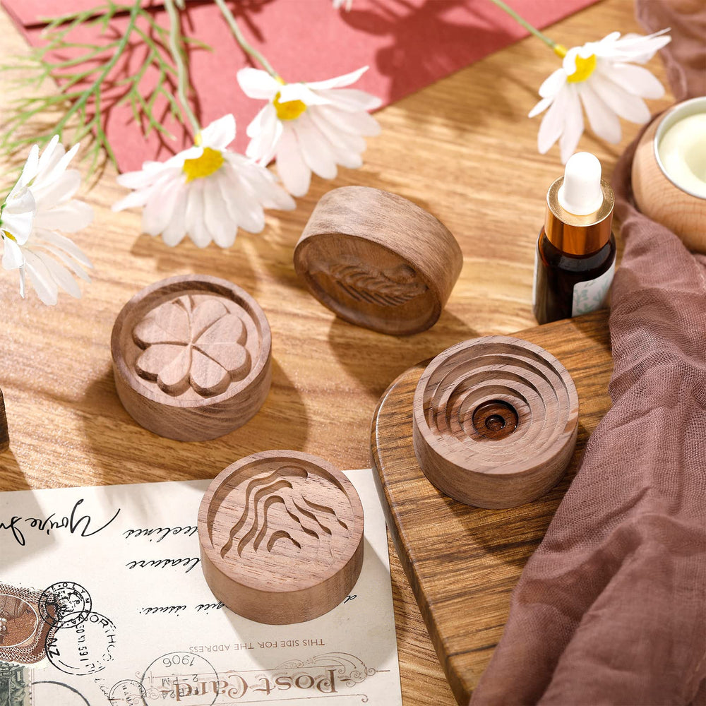 Zhehao wood diffuser leaves shape blends with any decor and aroma.