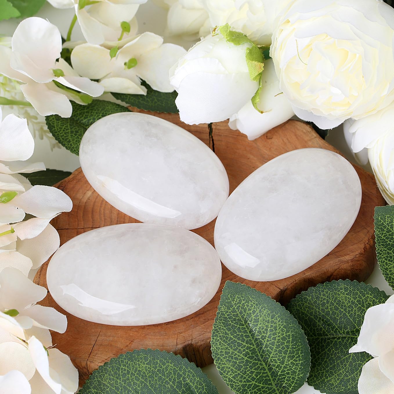 ZHIYUXI clear quartz stress-relief palm stone held in hand