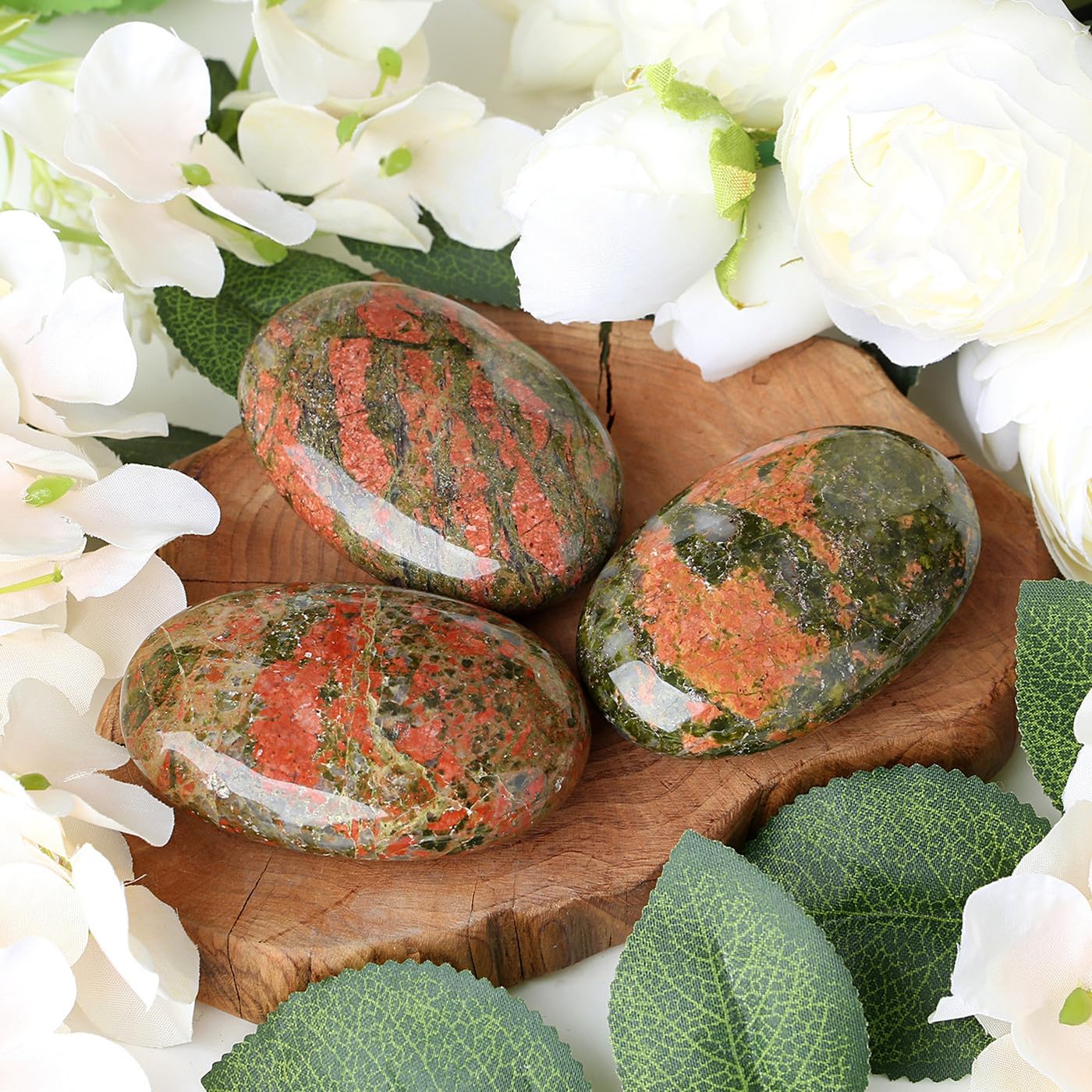 ZHIYUXI oval palm stone fits in hand for relaxing meditation and anxiety relief.