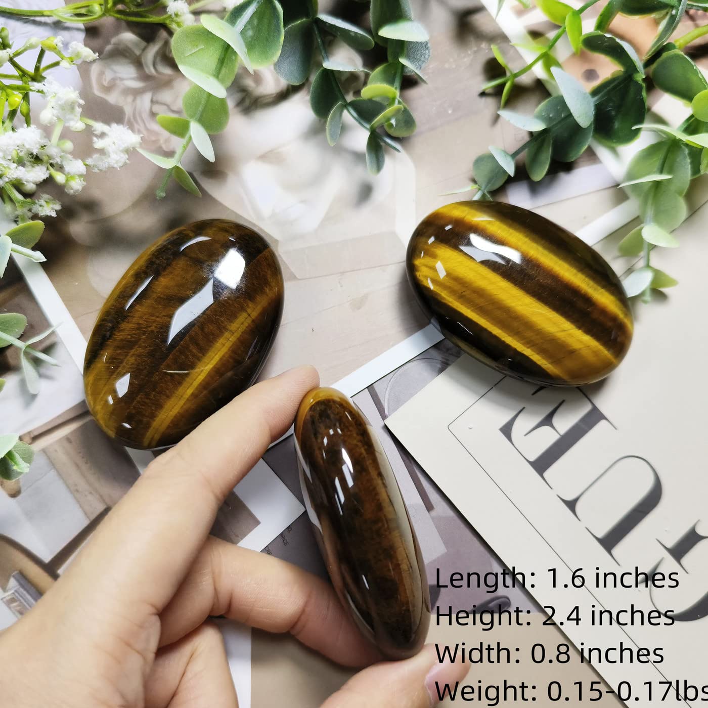 ZHIYUXI tiger's eye palm stone packaging and presentation