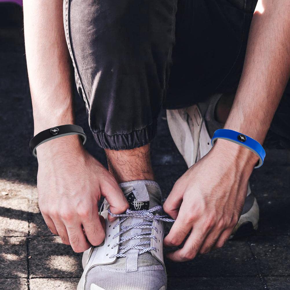 ZHOUJIELUN anti-static wristband in blue complements everyday outfits.