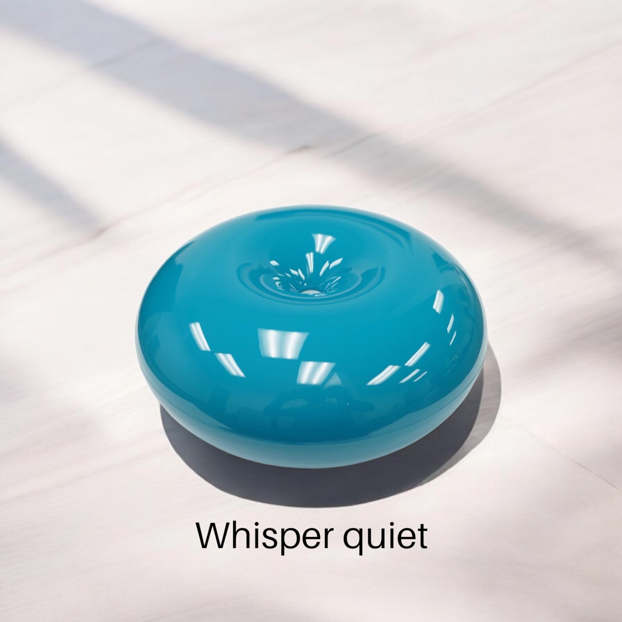 ZNERGY Blue Mizu diffuser LED-on scene provides soft lighting for relaxation